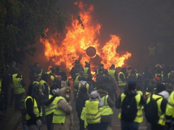 Demonstrationswelle in Frankreich läuft kompliziert - ảnh 1
