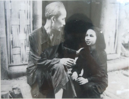 Archivbilder über Präsident Ho Chi Minh - ảnh 9
