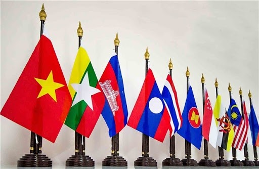 Vietnam wird viele Initiativen zur Förderung der wirtschaftlichen Säule der ASEAN geben - ảnh 1