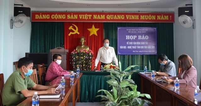 Provinz Kon Tum ruft erstmals ein Literatur- und Kunst-Schreibwettbewerb auf regionaler Ebene ins Leben - ảnh 1