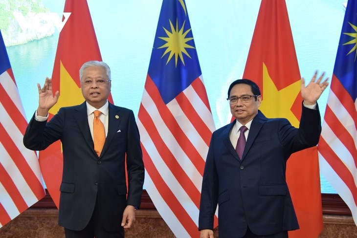 Malaysias Premierminister Dato’ Sri Ismail Sabri bin Yaakob beendet Besuch in Vietnam - ảnh 1