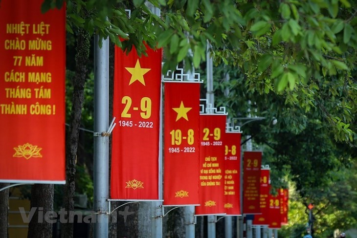 Spitzenpolitiker der Länder gratulieren zu Vietnams Nationalfeiertag - ảnh 1