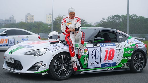 Nguyen Gia Bao – die erste vietnamesische Rennfahrerin bei einem französischen Motorrennen - ảnh 1