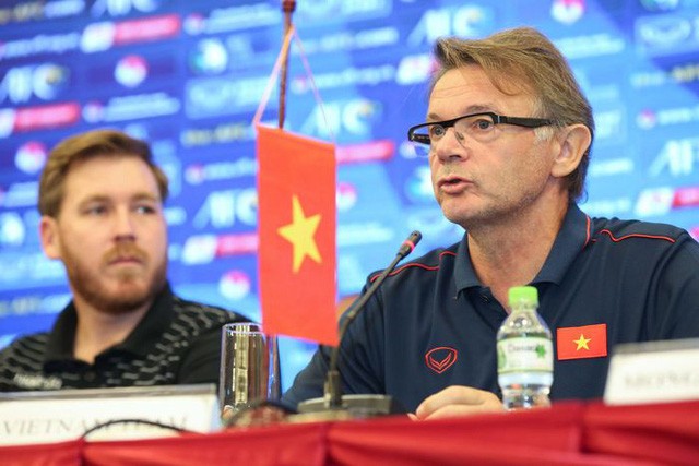 Der französische Trainer Troussier wird höchstwahrscheinlich die vietnamesische Fußballnationalmannschaft führen - ảnh 1