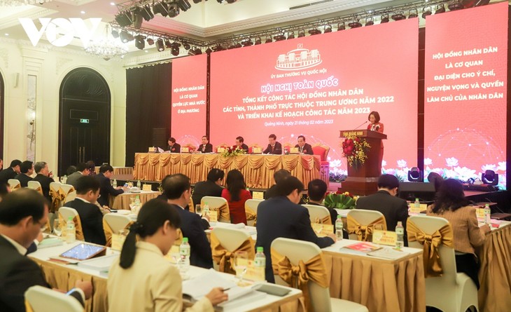 Parlamentspräsident Vuong Dinh Hue: Volksrat spielt eine wichtige Rolle bei der Reform des lokalen Managements - ảnh 1