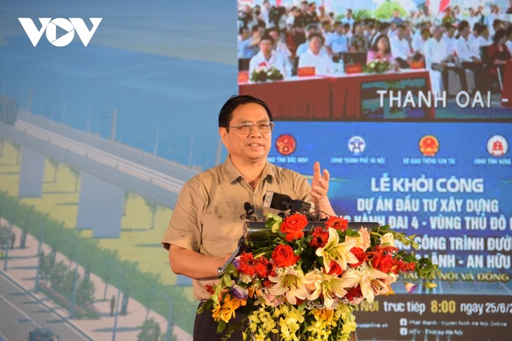 Premierminister Pham Minh Chinh startet den Bau der Ringstraße 4 der Hauptstadtregion Hanoi - ảnh 1