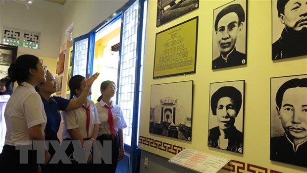 Ausstellung über die Freundschaft zwischen dem Revolutionär Phan Boi Chau und dem japanischen Arzt - ảnh 1