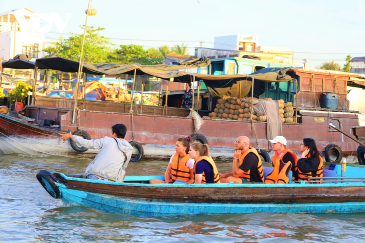Ausländer sind vom vietnamesischen Lebensstil beeindruckt - ảnh 1