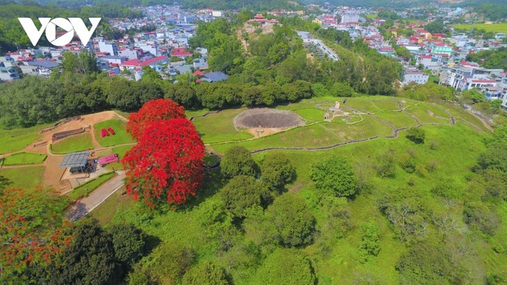 Neues Aussehen der Stadt Dien Bien Phu nach 70 Jahren Befreiung - ảnh 4