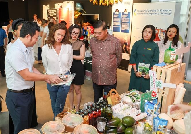 Vietnam nimmt am kulinarischen Festival der Frankophonie in Singapur teil - ảnh 1
