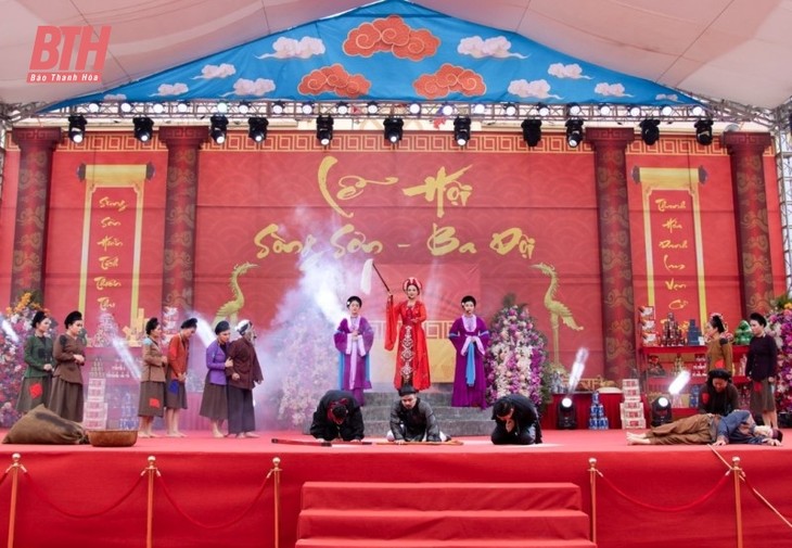 Eröffnung des Song Son - Ba Doi-Festes 2024 in Thanh Hoa - ảnh 1