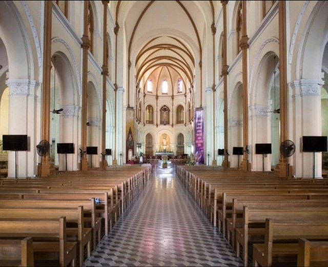 호찌민시 노트르담 성당, 세계에서 가장 아름다운 19개 성당에 선정 - ảnh 1