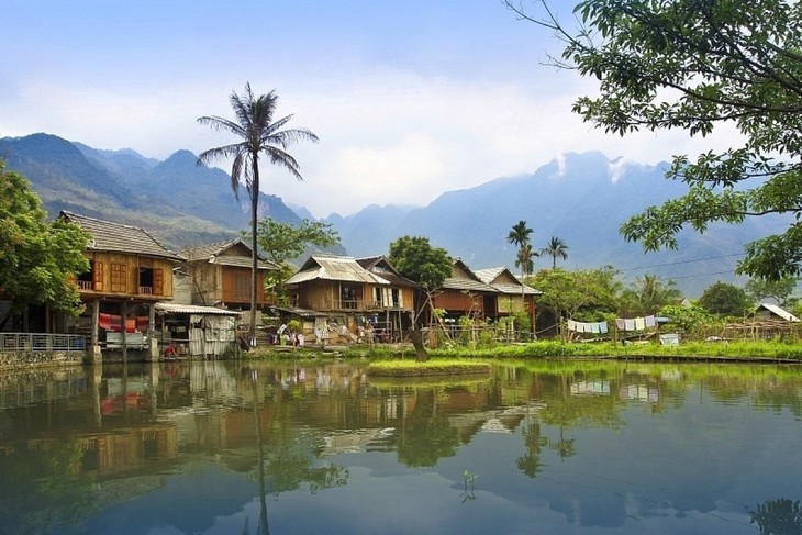 북서 지역의 가장 아름다운 타이족 마을 - ảnh 1