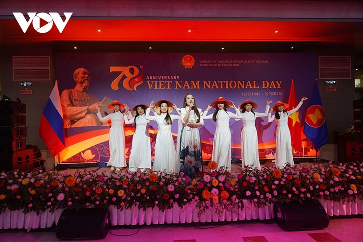 베트남 독립기념일 78주년 기념식, 외국에서 다채로운 활동 개최 - ảnh 2