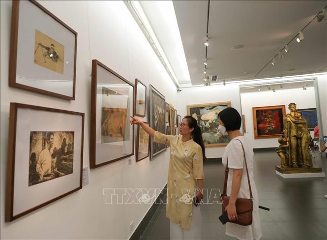 베트남 국립 미술 박물관, 테마 전시 투어 곧 출시 - ảnh 1
