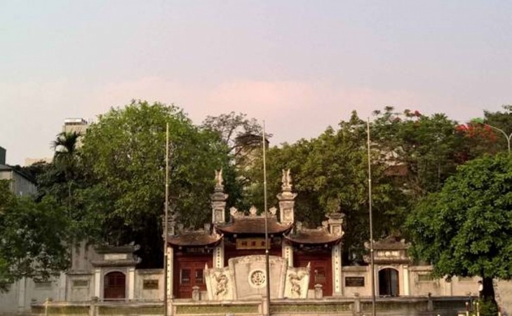 탕롱 4대 사원: 하노이의 4방향을 지키는 사원들 - ảnh 3