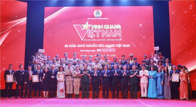 ‘영광스러운 베트남’ 프로그램, 베트남의 힘 고취시켜 - ảnh 1