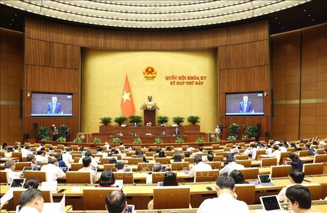 베트남 국회, 중요한 안건 지속 논의 - ảnh 1