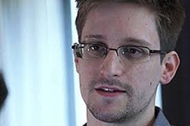 Edward Snowden មិនបានយកឯកសារសំងាត់ទៅរុស្ស៊ីទេ - ảnh 1