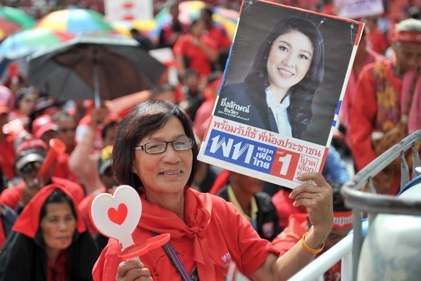 នាយករដ្ឋមន្ត្រីថៃ Yingluck Shinawatra នឹងឈរឈ្មោះជា បេក្ខជនក្នុងការបោះឆ្នោតសកលខាងមុខ - ảnh 1