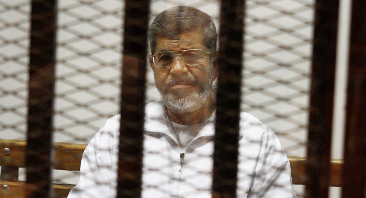 អតីតប្រធានាធិបតីអេហ្ស៊ីបលោក Mohamed Morsi ប្រឈមមុខនឹងសាលក្រមប្រហាជីវិត - ảnh 1