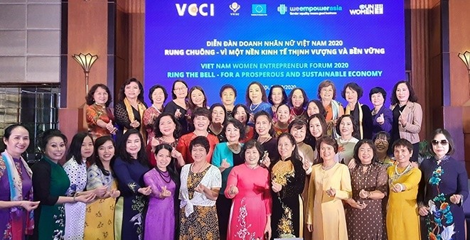 Lebih banyak memberdayakan perempuan demi satu perekonomian Vietnam yang berkembang secara berkelanjutan - ảnh 1