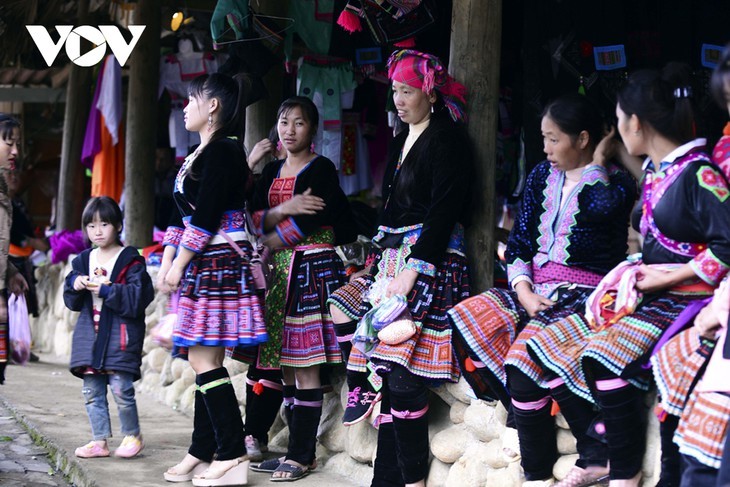 Damainya Dukuh Etnis Minoritas Mong di Kaki Gunung Son Bac May - ảnh 16