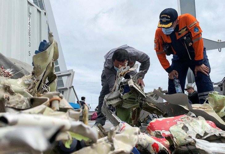 Indonesia Perpanjang Pekerjaan SAR dalam Kasus Jatuhnya Pesawat Terbang dalam Waktu 3 Hari Lagi - ảnh 1