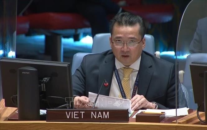 Vietnam Imbau Penguatan Kerja Sama Internasional untuk Hadapi Risiko Teroris - ảnh 1