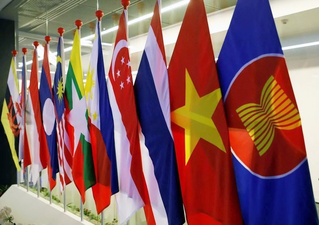 Banyak Harapan pada Rangkaian KTT ASEAN ke-38 dan ke-39 - ảnh 1