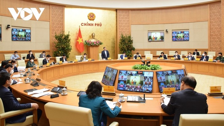 PM Pham Minh Chinh: Percaya Diri untuk Buka Pintu Kembali tetapi Tidak Subjektif terhadap Wabah - ảnh 2