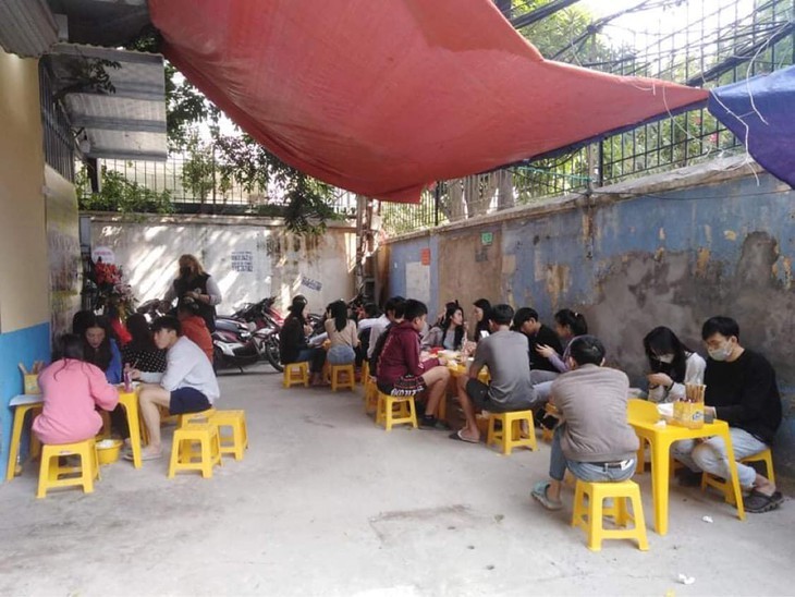 Restoran Khua Lao – Membawa Kuliner Laos kepada Pelanggan Vietnam - ảnh 2