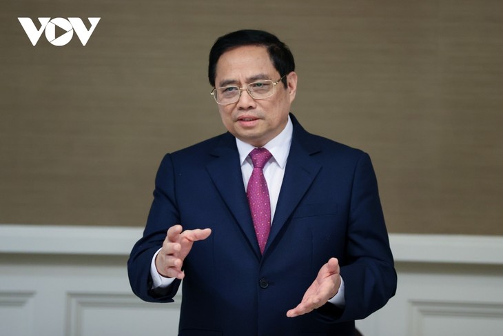 PM Pham Minh Chinh Usulkan Pembentukan Mekanisme Kerja Virtual untuk Bisa Lakukan Pembahasan Secara Lebih Kondusif dengan Perantau Vietnam - ảnh 1