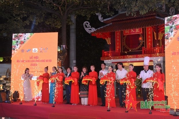  Sosialisasikan Kuliner Ha Noi kepada Wisatawan yang Hadiri SEA Games ke-31 - ảnh 1