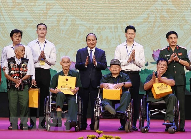 Aktivitas Sehubungan dengan Peringatan 75 Tahun Hari Prajurit Penyandang Disabilitas-Martir - ảnh 1