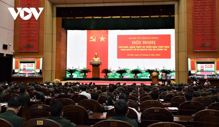 PM Pham Minh Chinh Hadiri Konferensi Penggelaran Pelaksanaan Resolusi “Perhebat Pengembangan Industri Pertahanan Hingga Tahun 2030 dan Tahun-Tahun Berikutnya” - ảnh 1