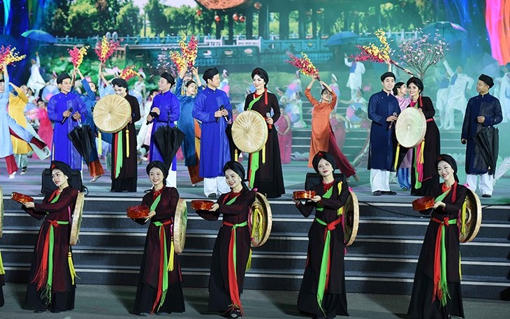 Pembukaan Festival “Datang ke Bumi Lagu Rakyat Quan Ho – 2023” - ảnh 1