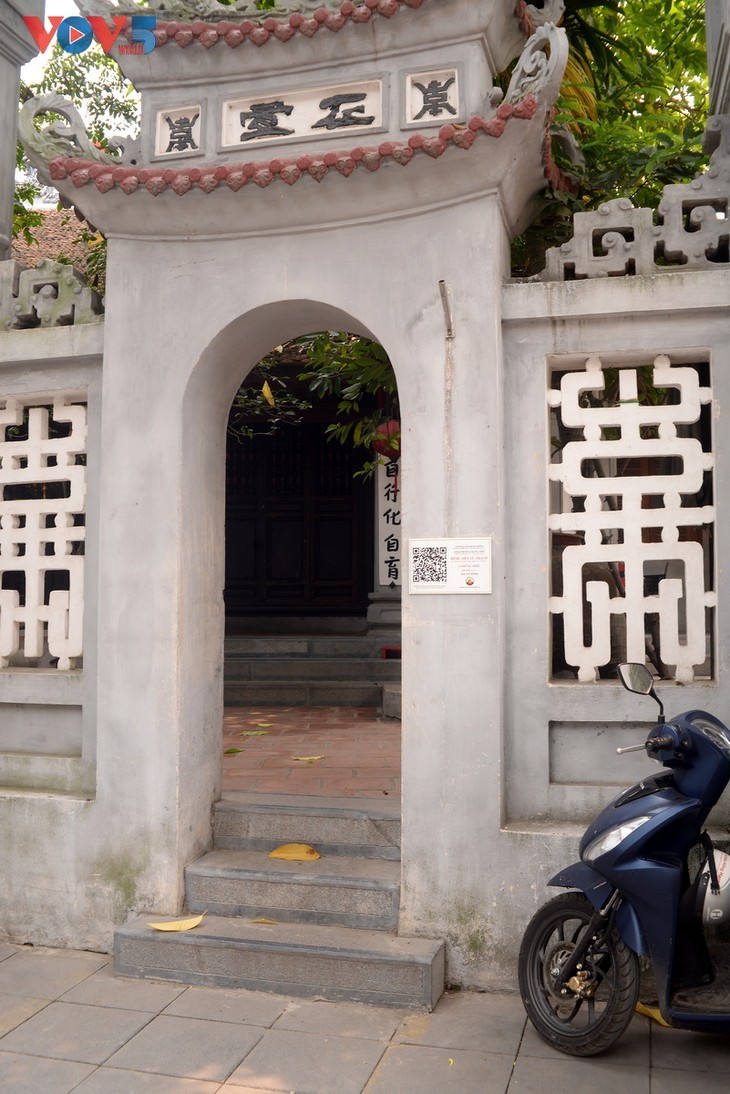 Terapkan Teknologi Digital di Situs-Situs Peninggalan Sejarah di Ibu Kota Hanoi - ảnh 10