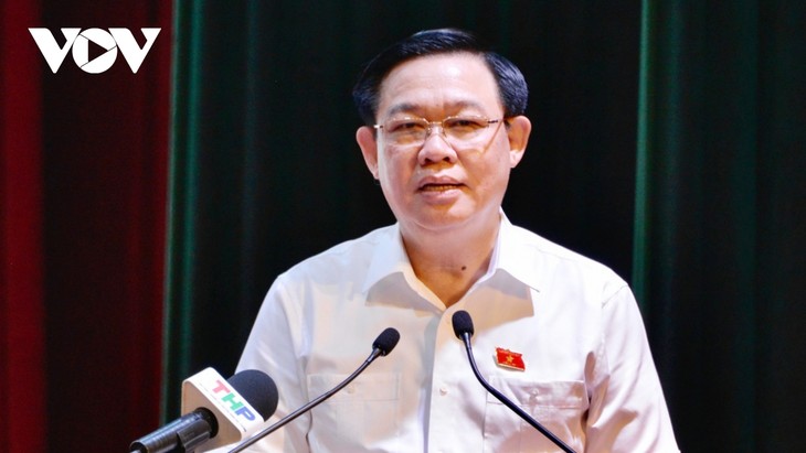Ketua MN Vuong Dinh Hue Lakukan Kontak dengan Para Pemilih Kota Hai Phong - ảnh 1