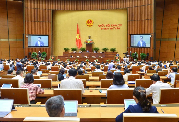 MN Vietnam Lakukan Pembahasan di Grup tentang RUU mengenai Pertanahan (Amandemen) - ảnh 1