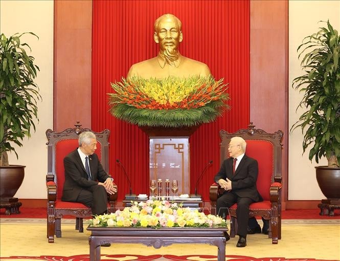 Sekjen KS PKV, Nguyen Phu Trong Menerima PM Singapura, Lee Hsien Loong - ảnh 1