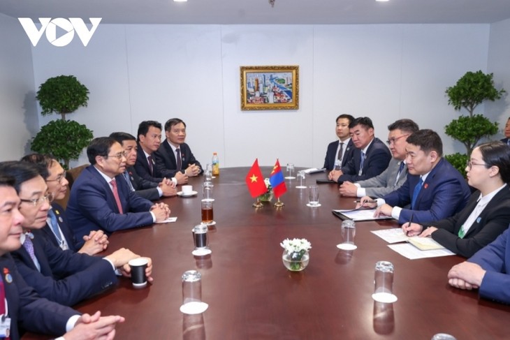 Memperkuat Hubungan Kerja Sama Vietnam-Mongolia - ảnh 2