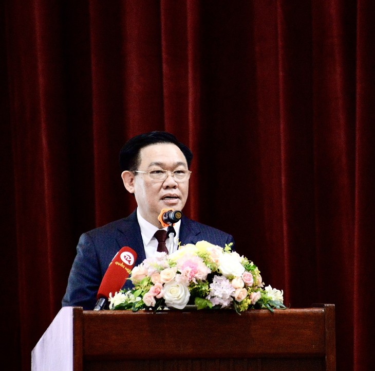 Ketua MN Vietnam Ajukan Lima Orientasi untuk Dorong Hubungan Vietnam-Thailand - ảnh 1