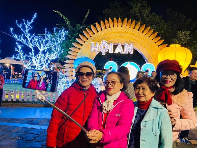 Banyak Event Menyambut Tahun Baru 2024 di Kota Hoi An - ảnh 1