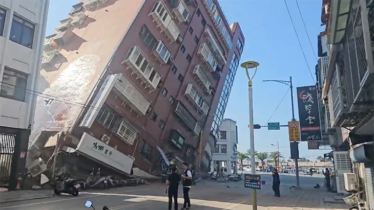 Gempa Bumi yang Kuat di Taiwan (Tiongkok) dan Jepang - ảnh 1