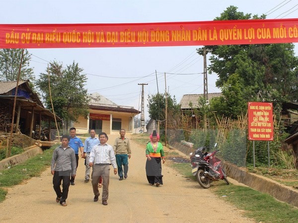 越南国家选举委员会人事与投诉举报处理小组举行会议 - ảnh 1