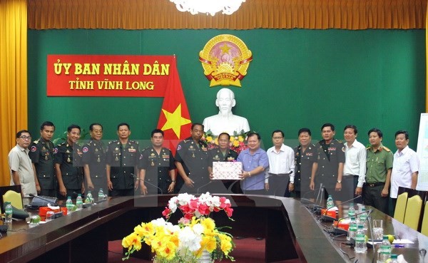 越南与柬埔寨的友好团结情谊将日益密切 - ảnh 1
