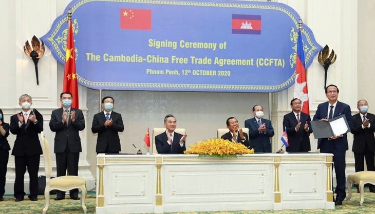 柬埔寨与中国正式签署自贸协定 - ảnh 1