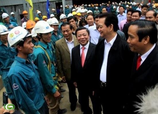 Prime Minister Nguyen Tan Dung pays working visit to Ha Tinh - ảnh 1