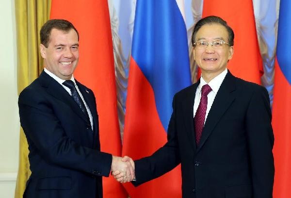 China inks cooperation deals with Russia - ảnh 1